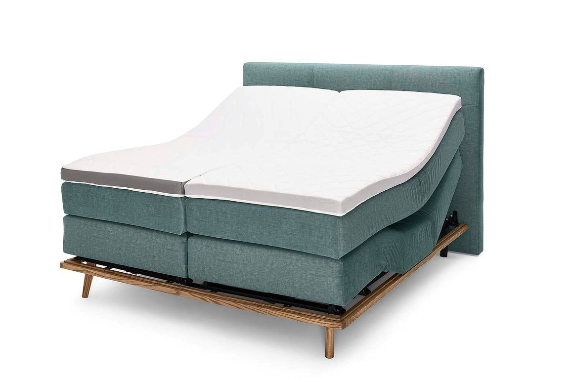 Boxspring — регулируемая двуспальная кровать с поднятым изголовьем