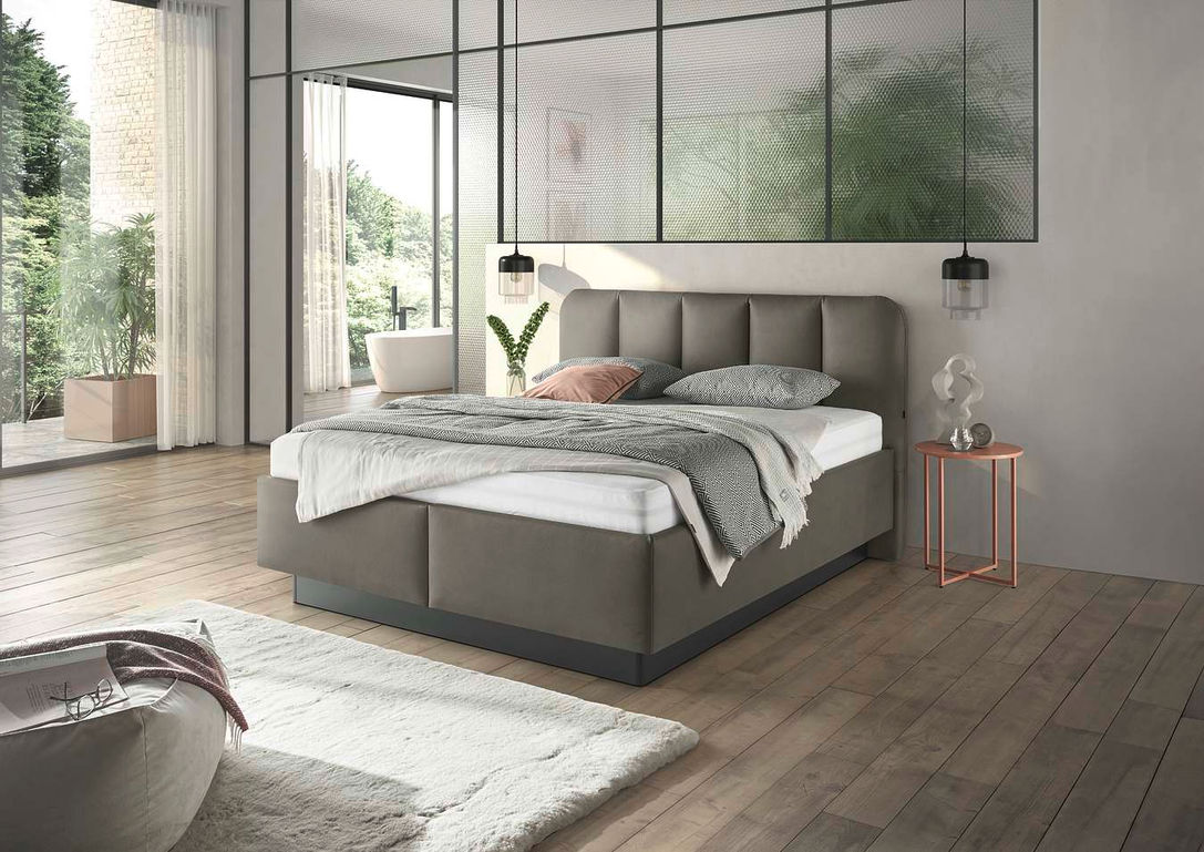 Мягкая кровать